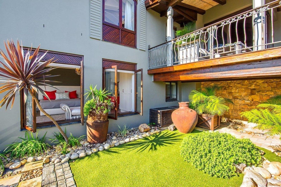 7 Bedroom Property for Sale in Pezula Golf Estate Western Cape